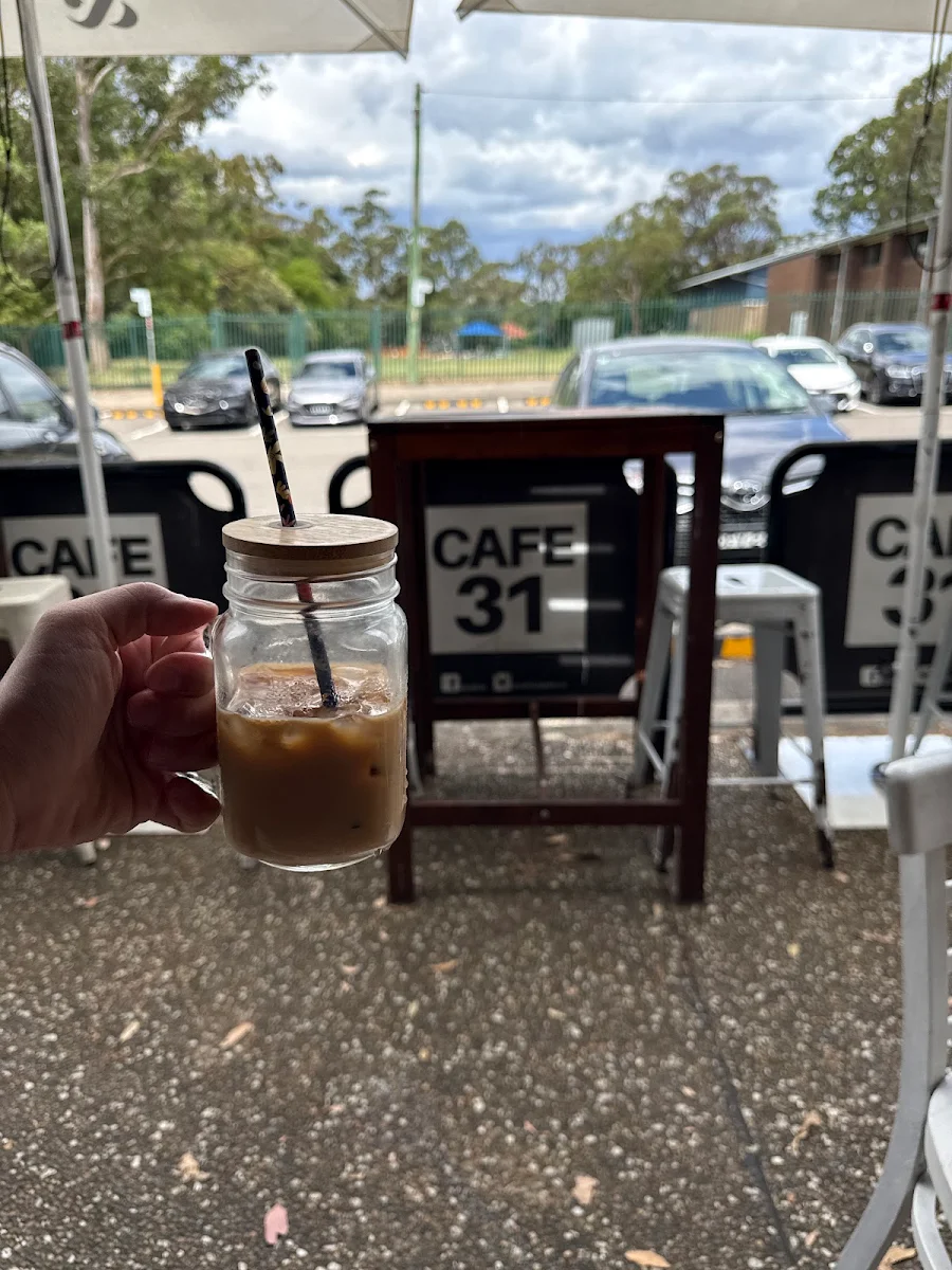 Vibe, Café 31