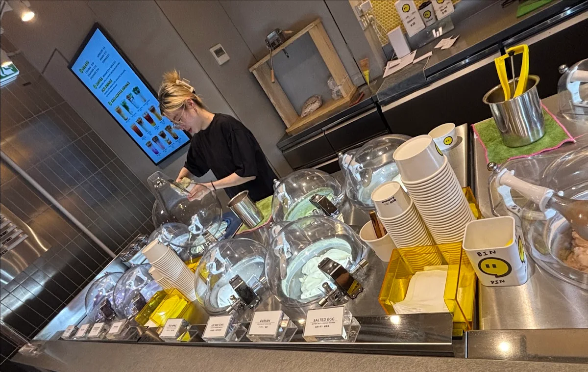 Vibe, Big Comma Gelato & Coffee