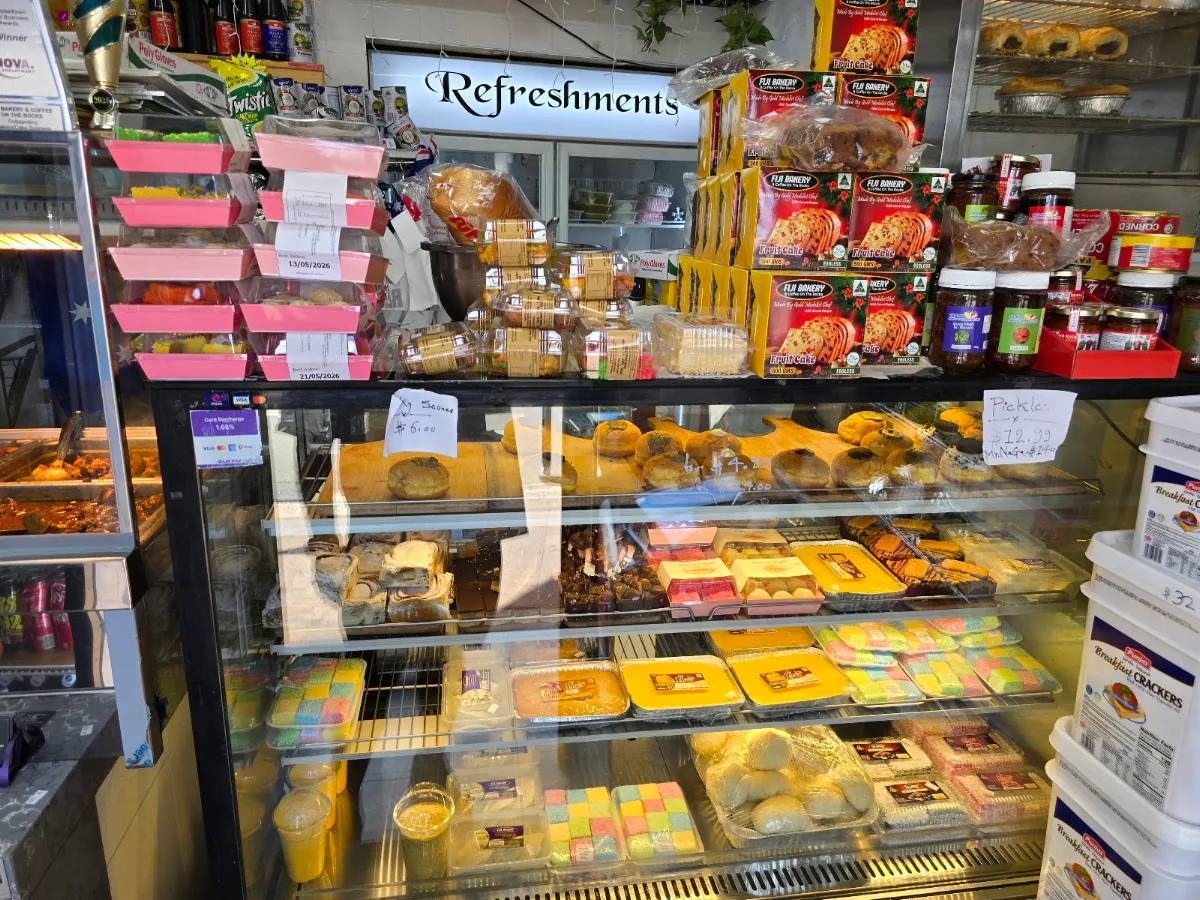 Vibe, Fiji bakery & coffee on the rocks