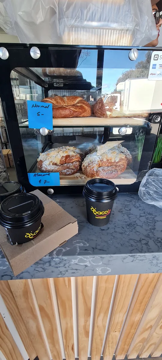 Vibe, Fiji bakery & coffee on the rocks