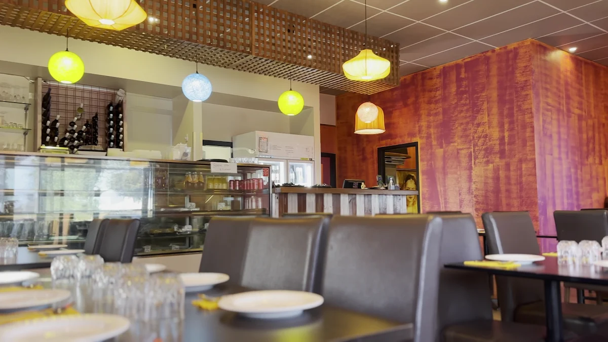 Vibe, Parivaar Indian Restaurant