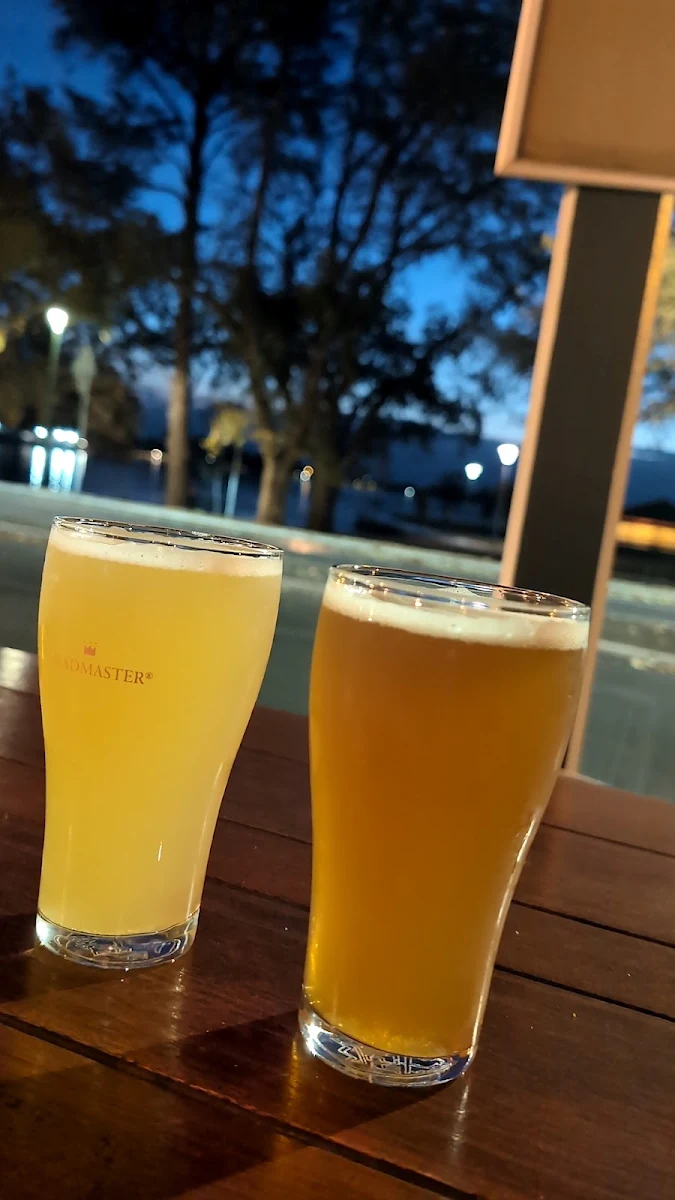 Food & drink, The Lake View Hotel