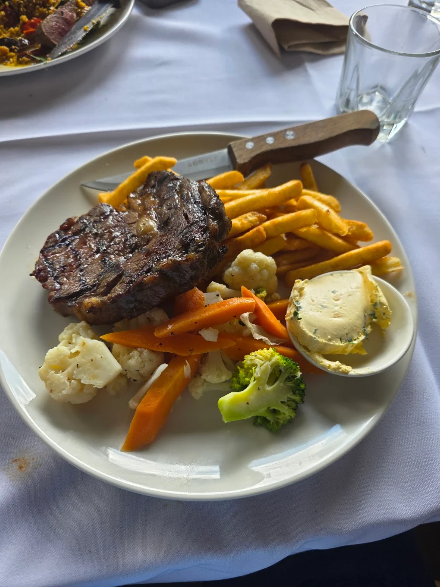 Food & drink, The Lake View Hotel
