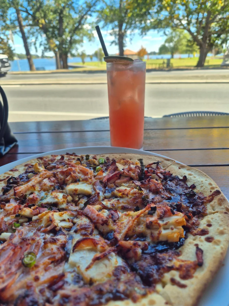 Food & drink, The Lake View Hotel