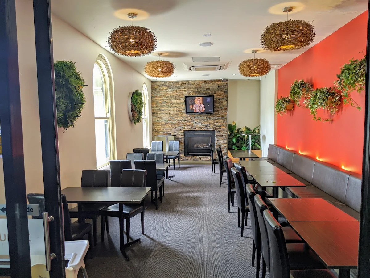 Vibe, The Lake View Hotel