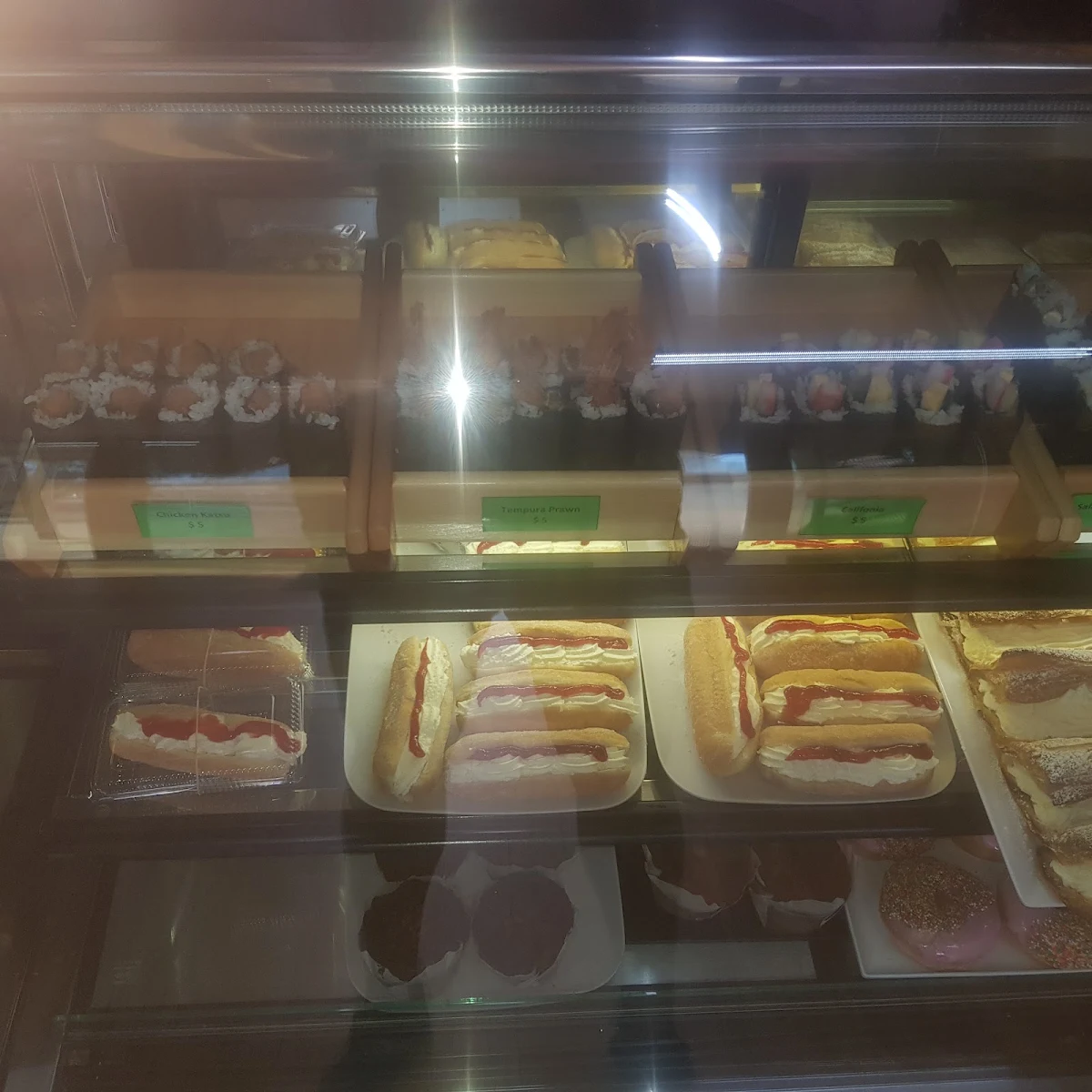 Vibe, Rustys Bakeshop