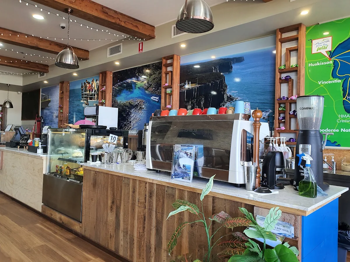 Vibe, Portside Cafe