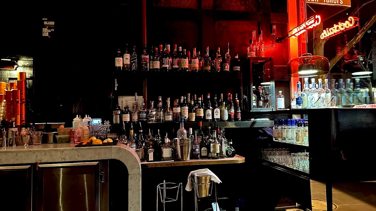 Vibe, Kafeneion "emeis & emeis" Melbourne