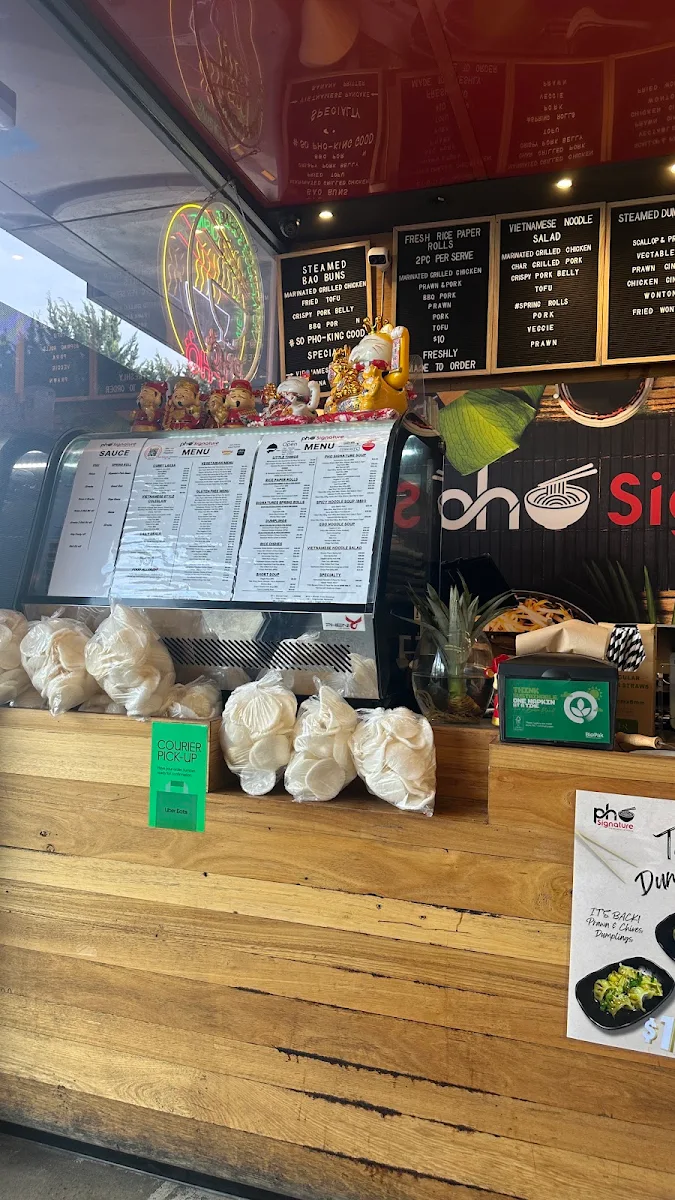 Vibe, Pho Signature