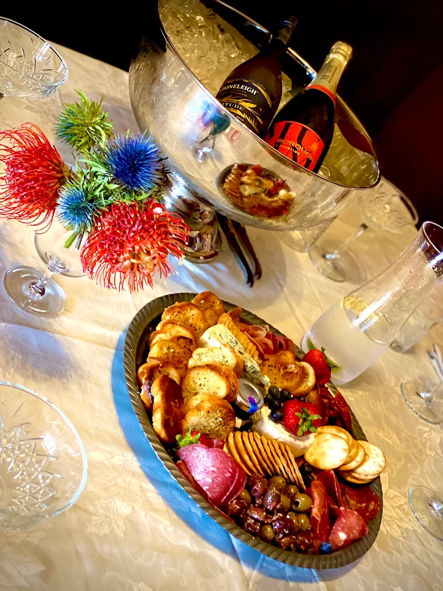 Food & drink, Windsor Hotel Miles