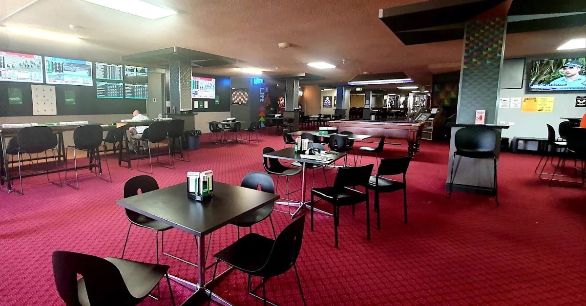 Vibe, The Globe Bar and Gaming