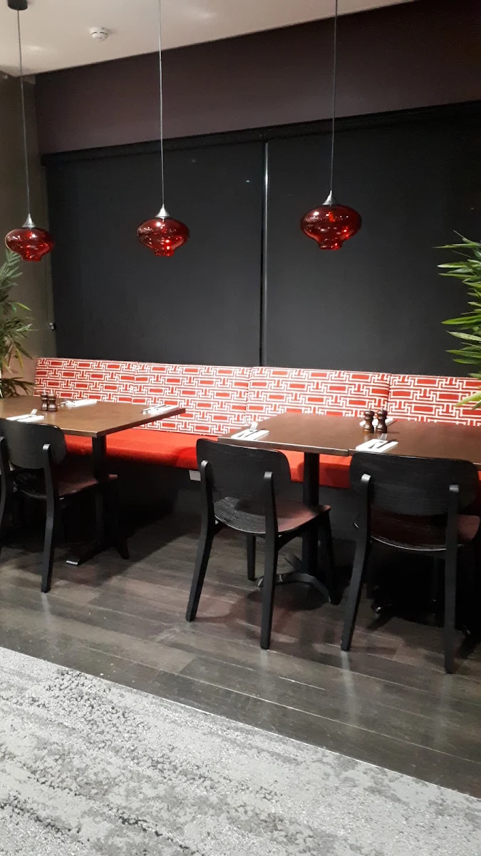 Vibe, Madame Za Restaurant and Bar