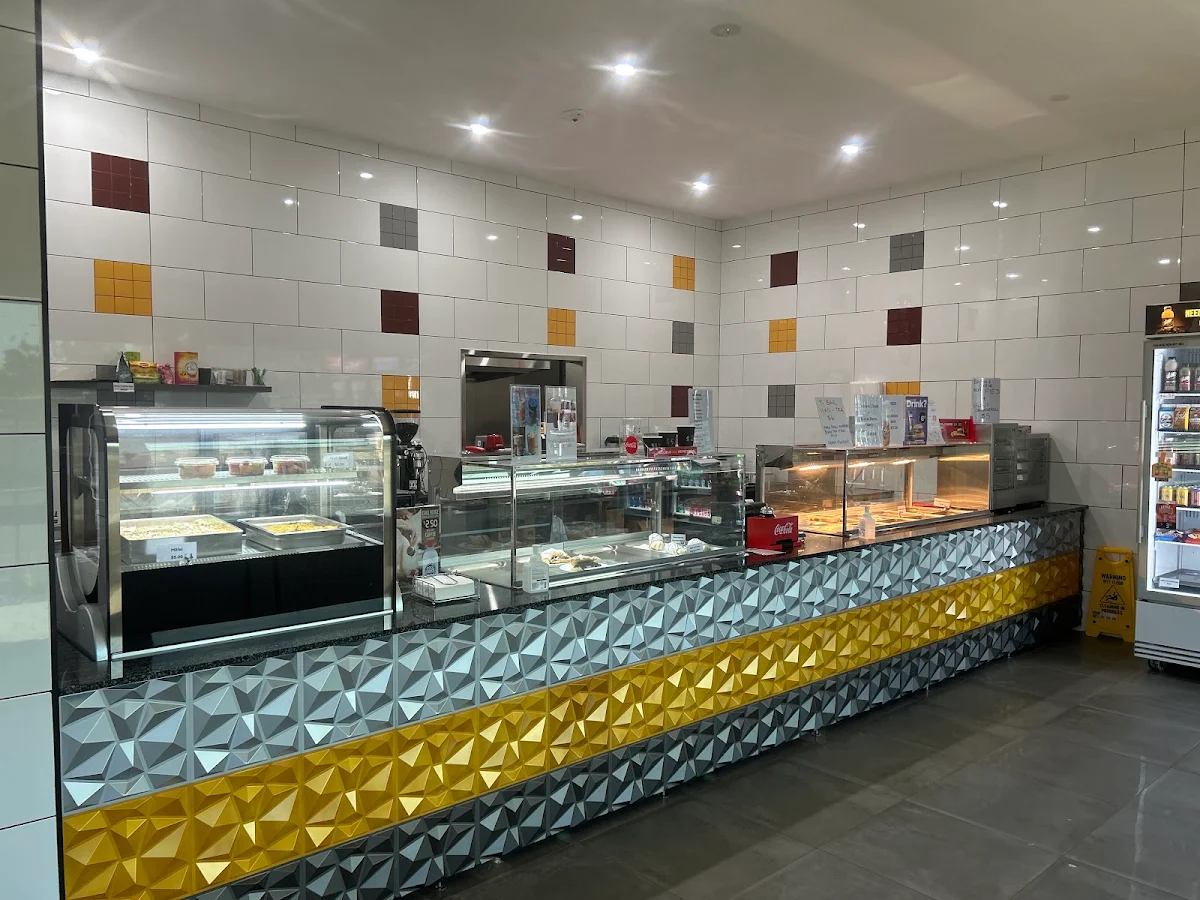 Vibe, Holtze Cafe & Greek Takeaway