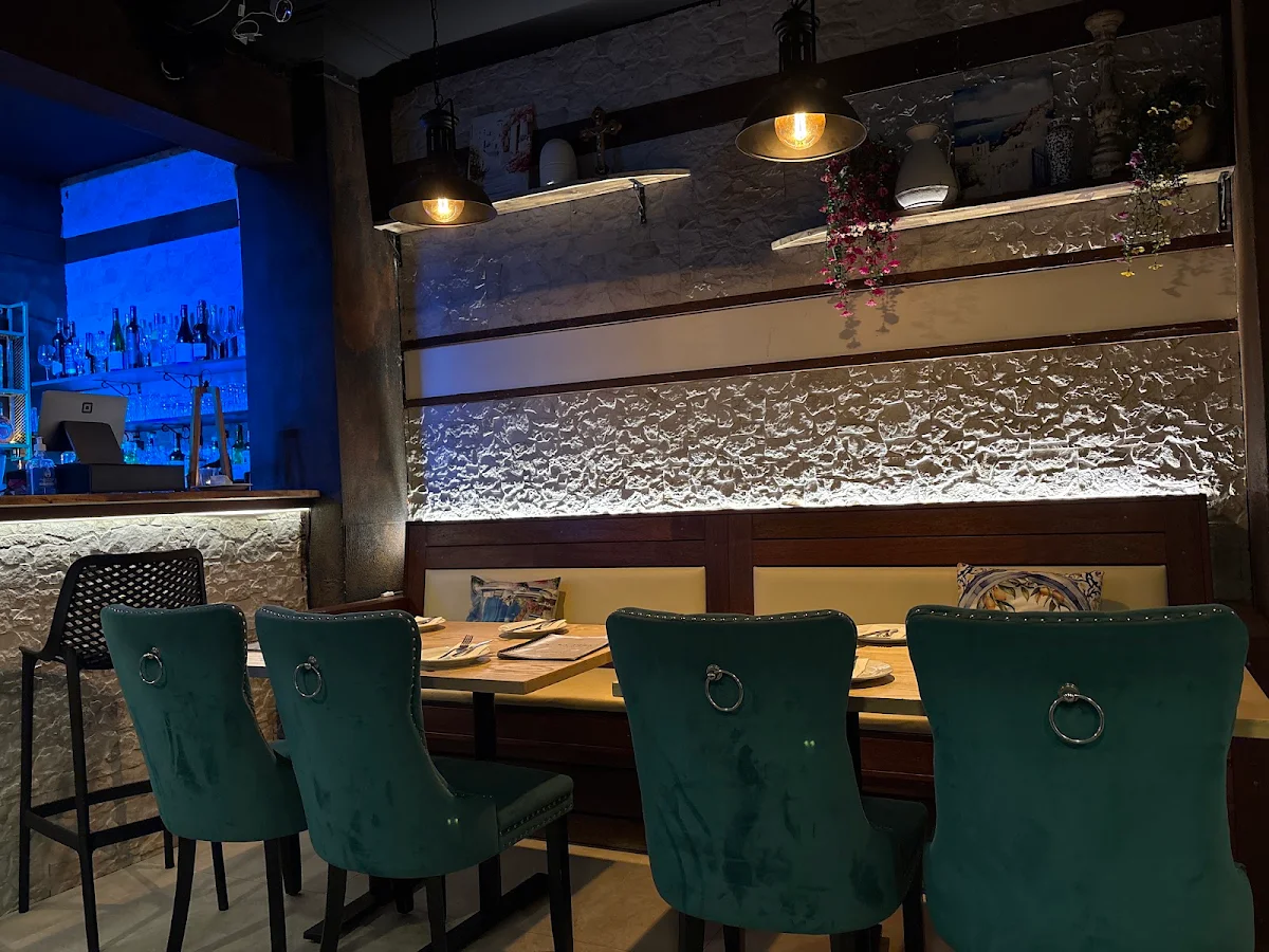 Vibe, La Fira restaurant