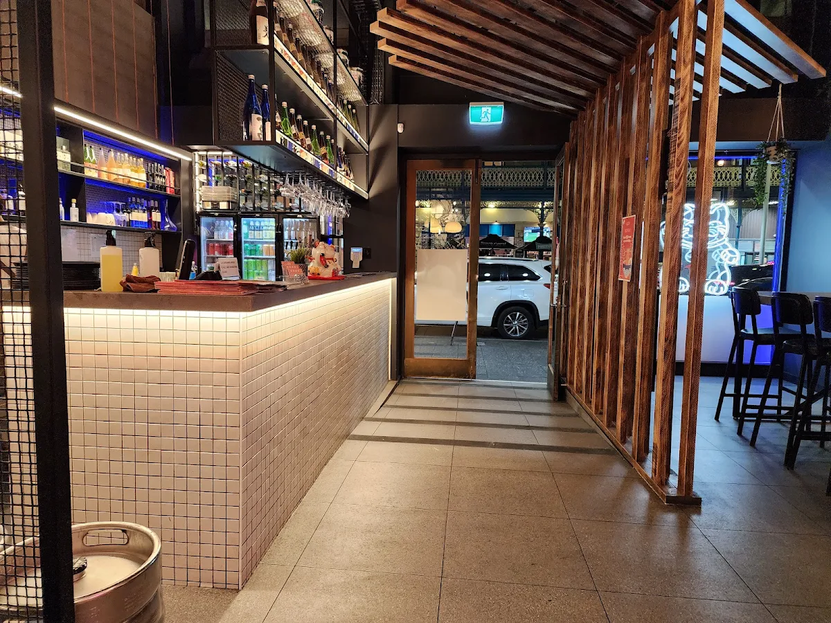 Vibe, Ryumon Japanese Kitchen & Bar