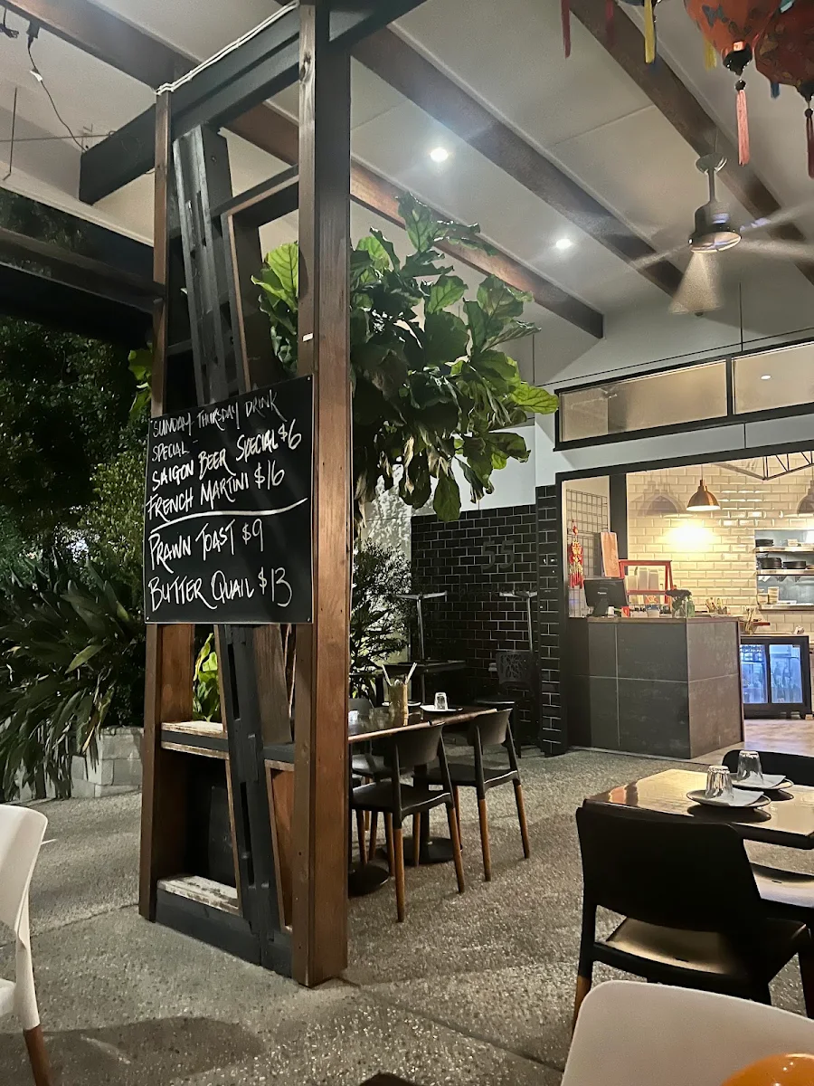 Menu, Quan 55 & Bar