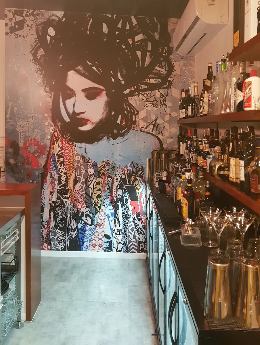 Vibe, Quan 55 & Bar