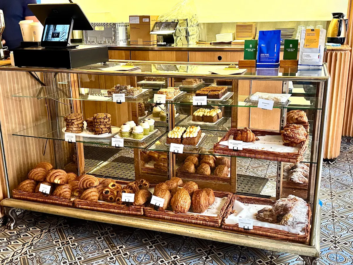 Vibe, Dukes Coffee Roasters