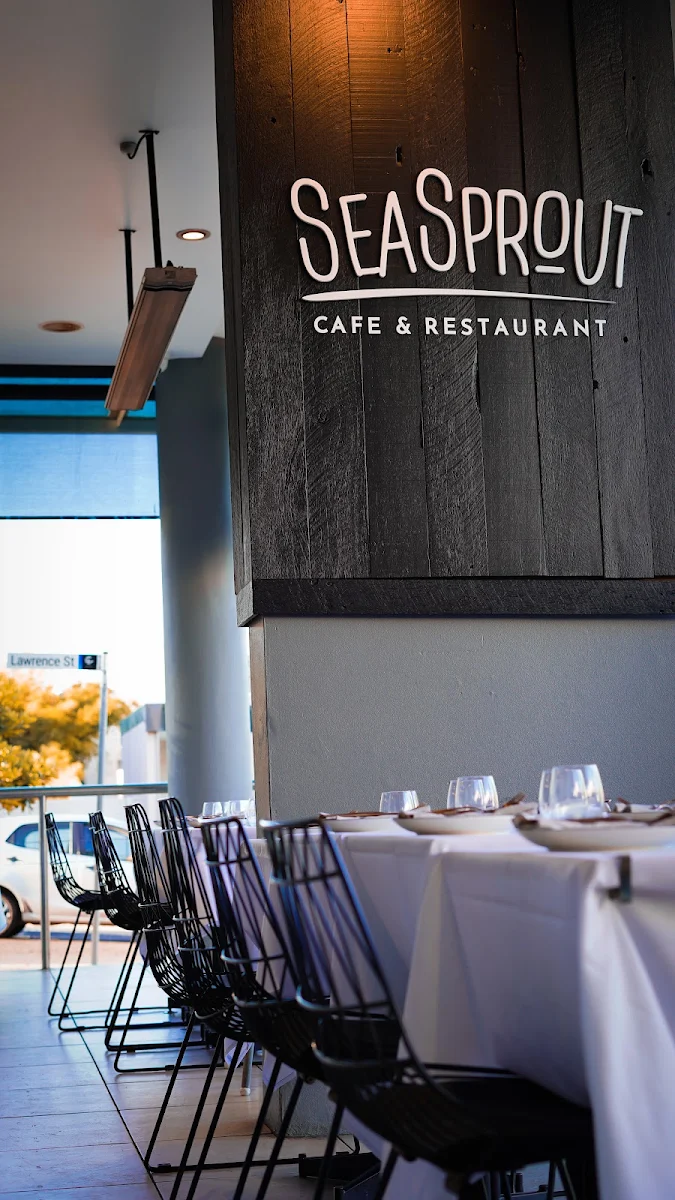 Vibe, SeaSprout Cafe & Restaurant Freshwater