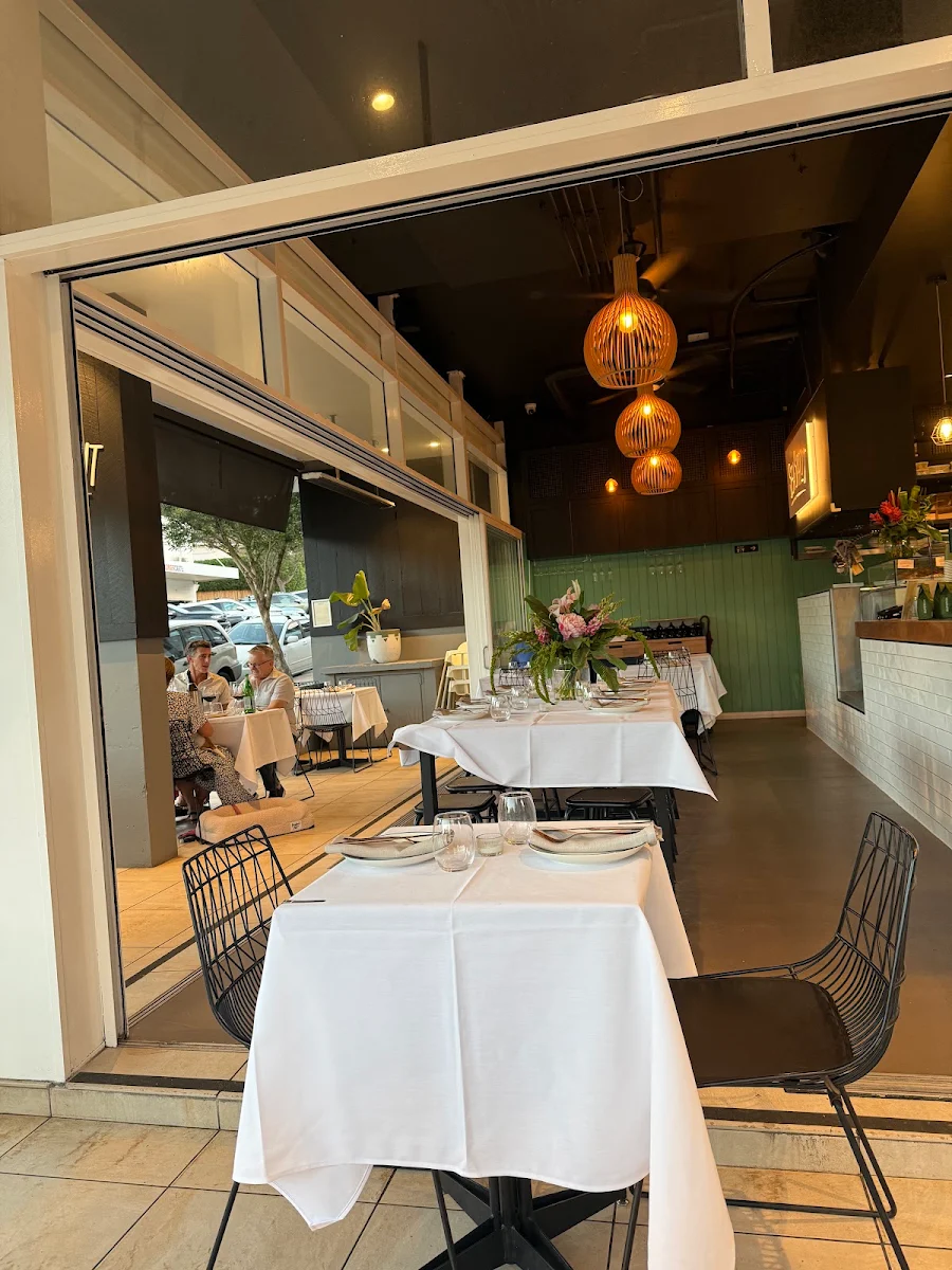 Vibe, SeaSprout Cafe & Restaurant Freshwater