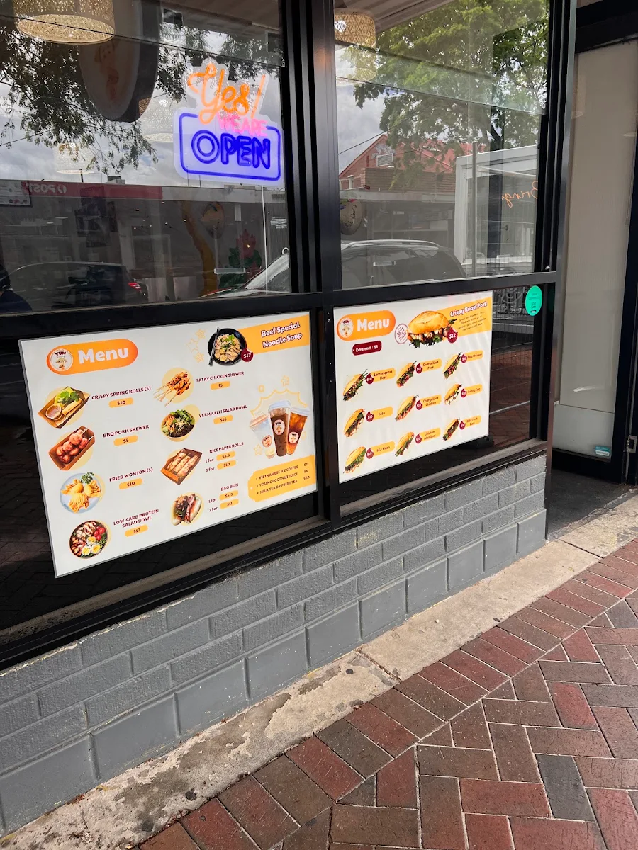 Menu, Yum Banh Mi