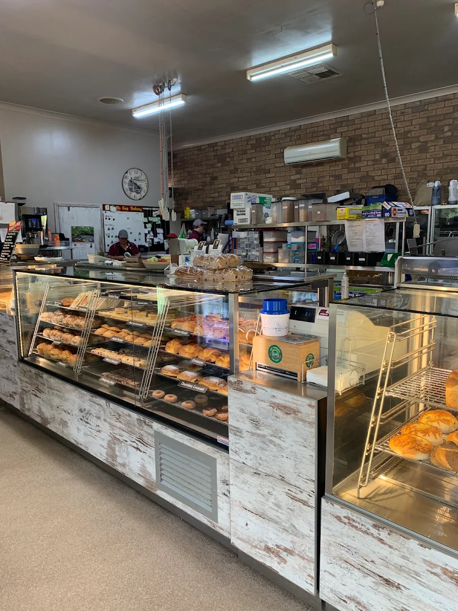 Vibe, Halls Gap Bakery
