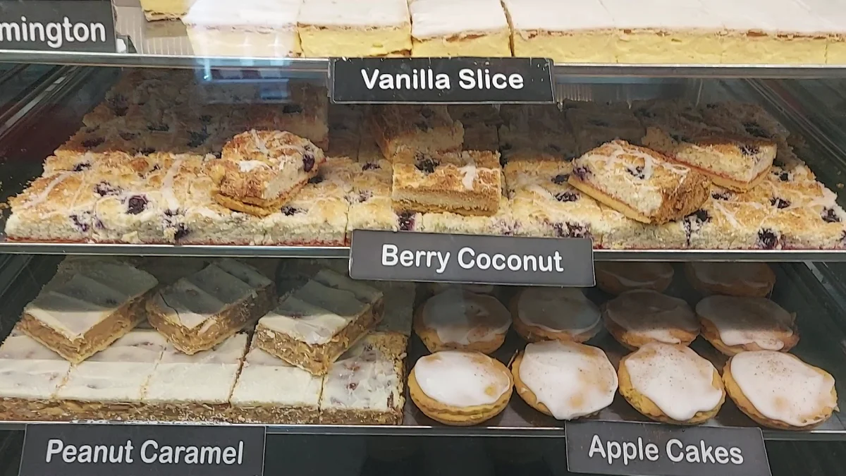 Vibe, Halls Gap Bakery