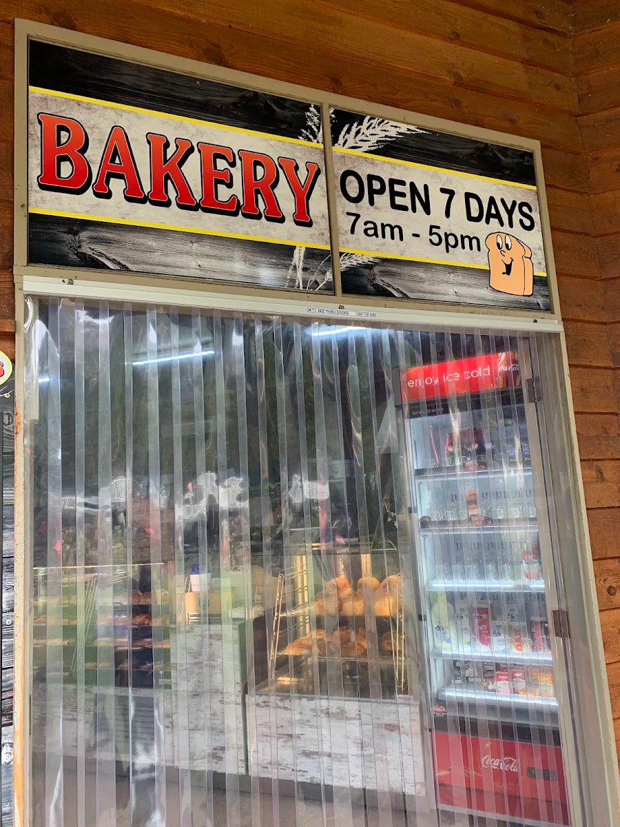 Vibe, Halls Gap Bakery