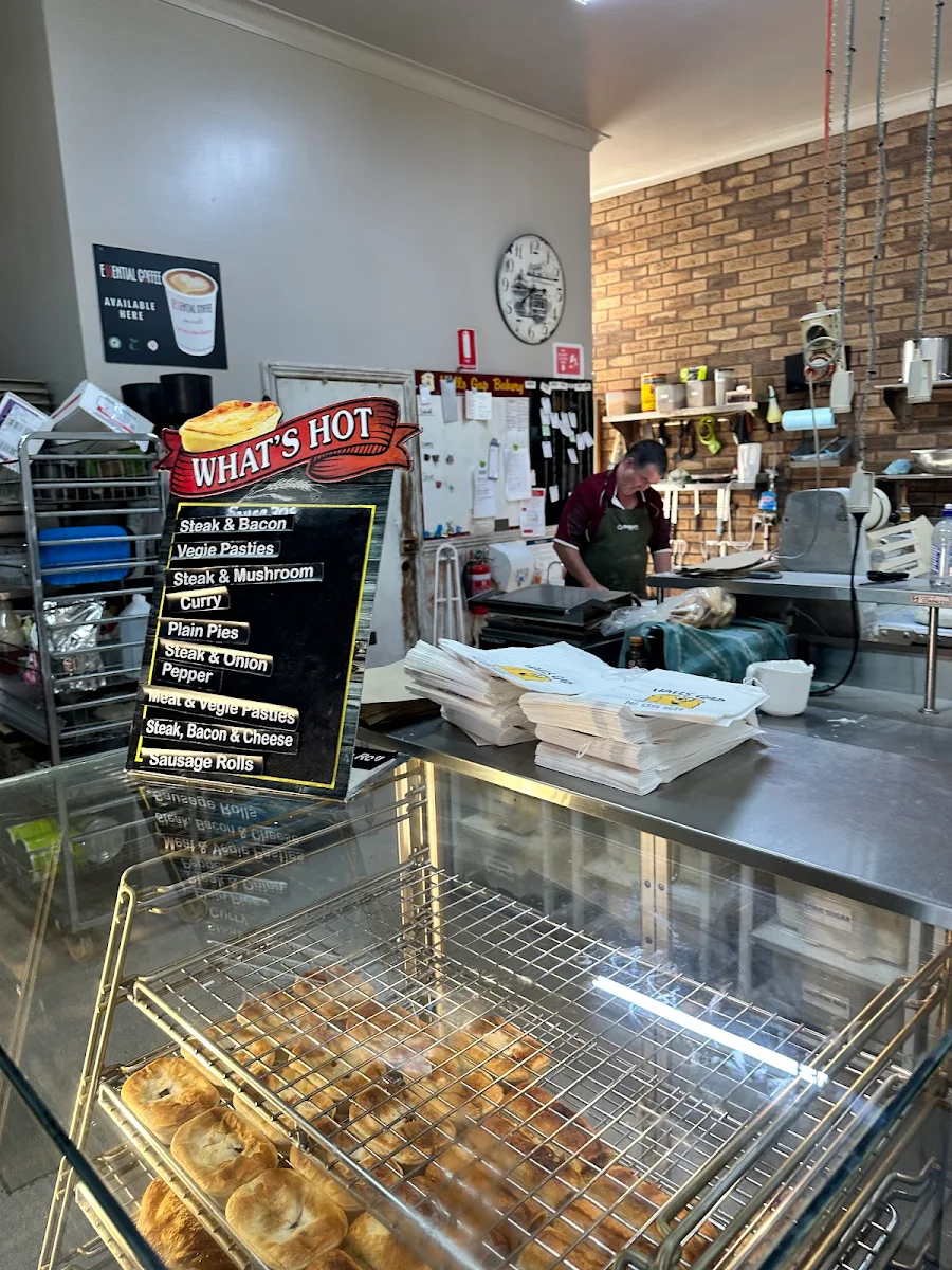 Vibe, Halls Gap Bakery