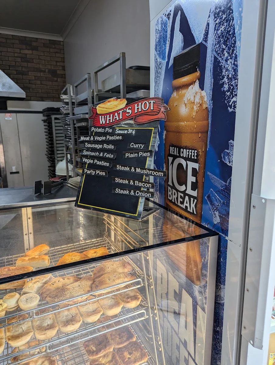 Vibe, Halls Gap Bakery