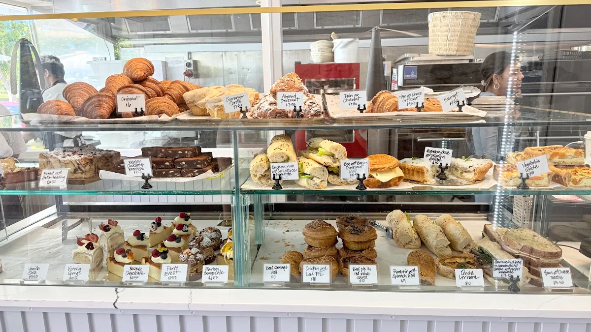 Vibe, The South Levain