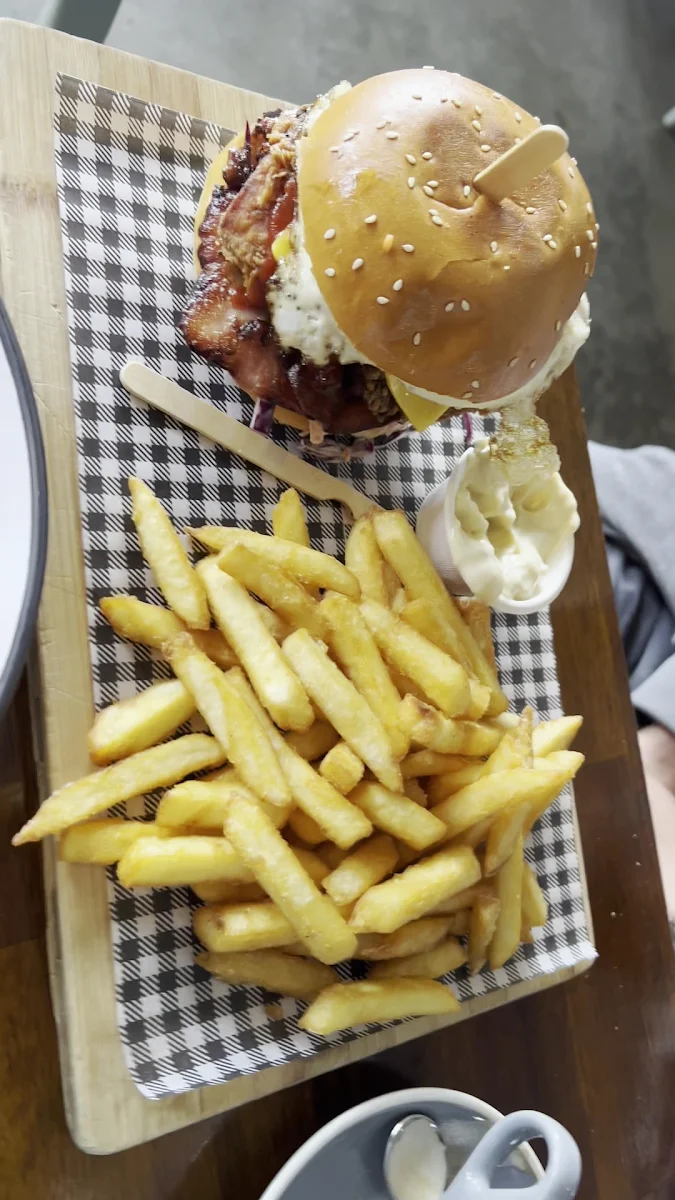 Food & drink, D'Angelo Cafè