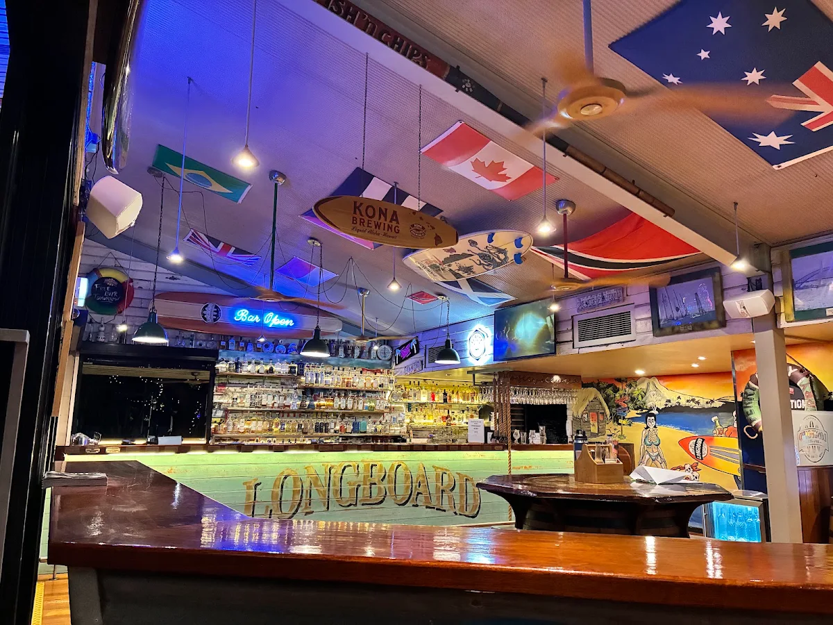 Vibe, Longboard Bar & Grill