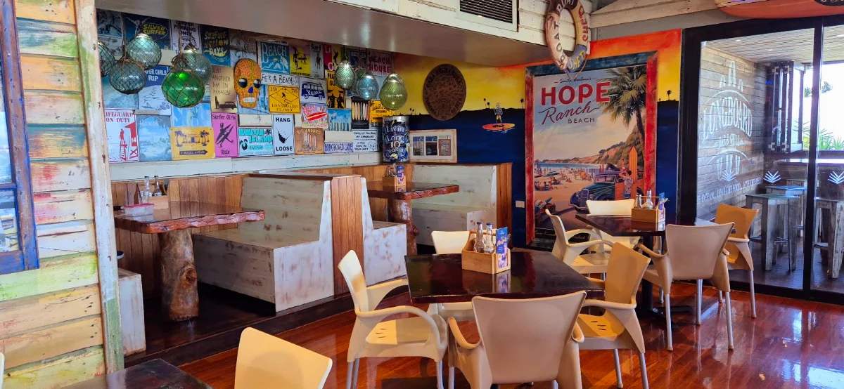 Vibe, Longboard Bar & Grill