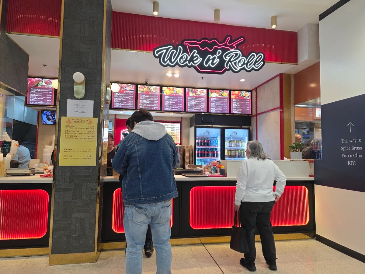 Menu, Wok & Roll