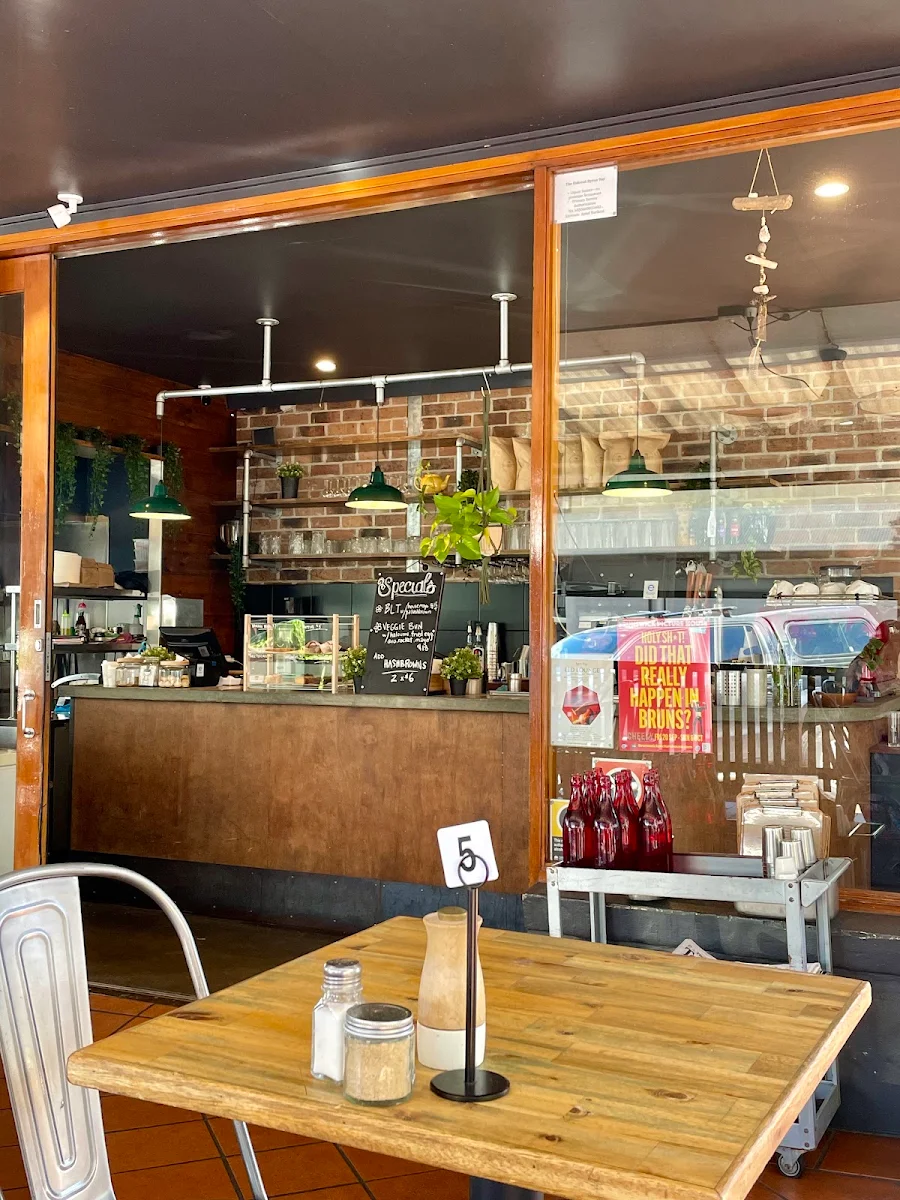Vibe, The Hideout cafe / shakshuka barbyron bay