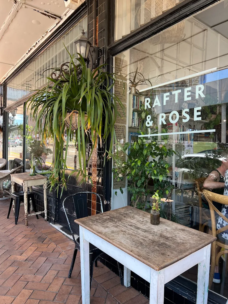 Vibe, Rafter & Rose