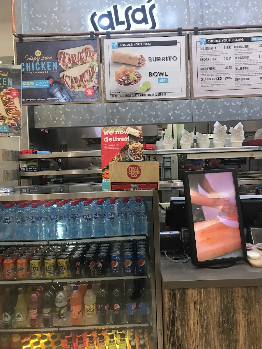 Vibe, Salsa's Fresh Mex Grill