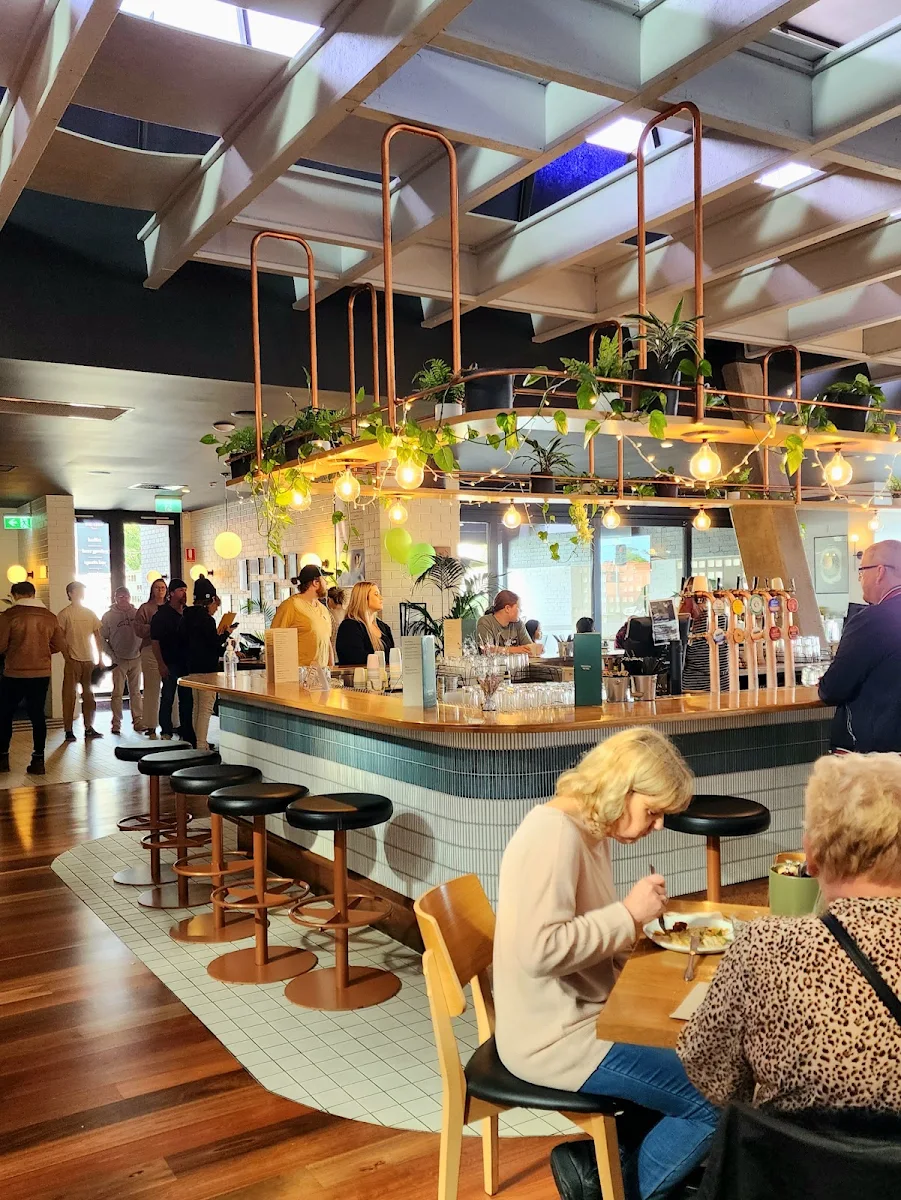 Vibe, Brighton Metro Hotel