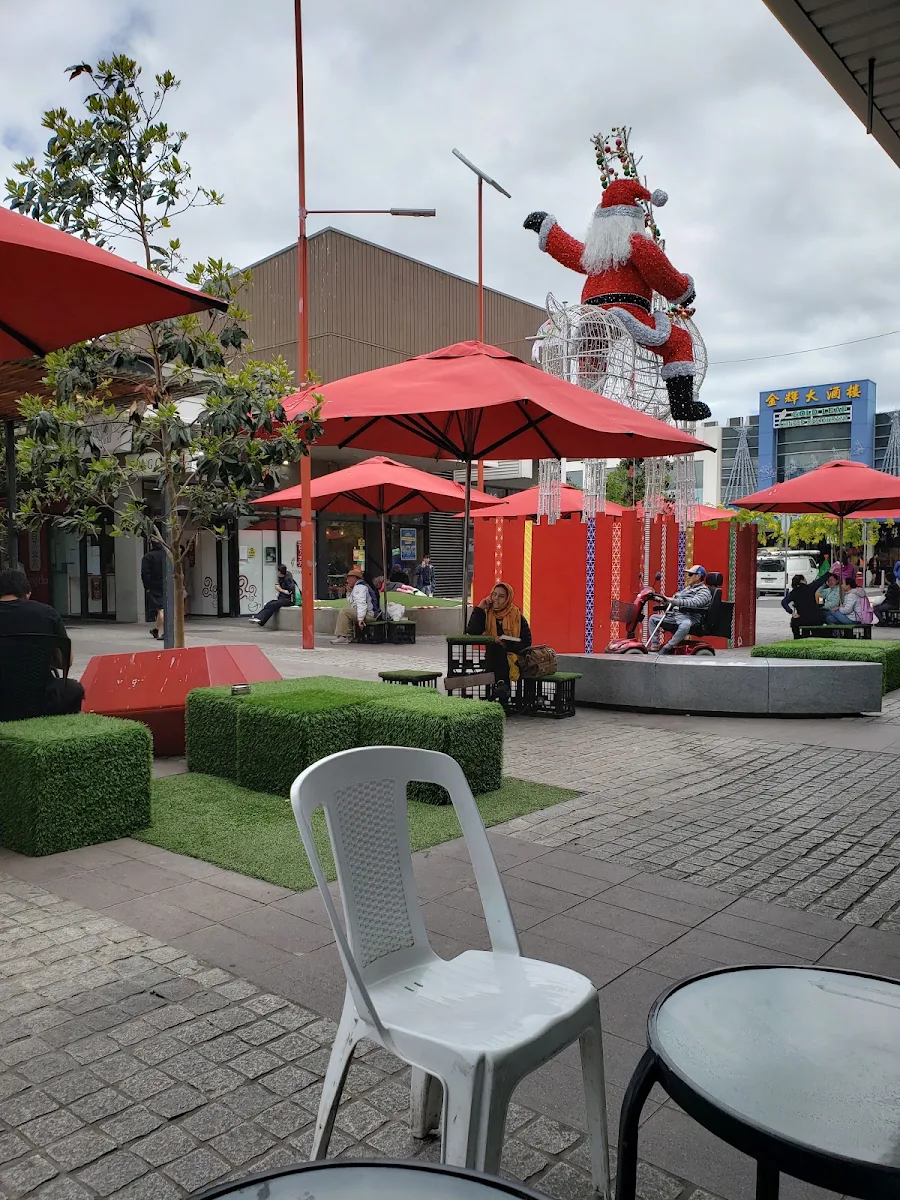 Vibe, Cafe Phố