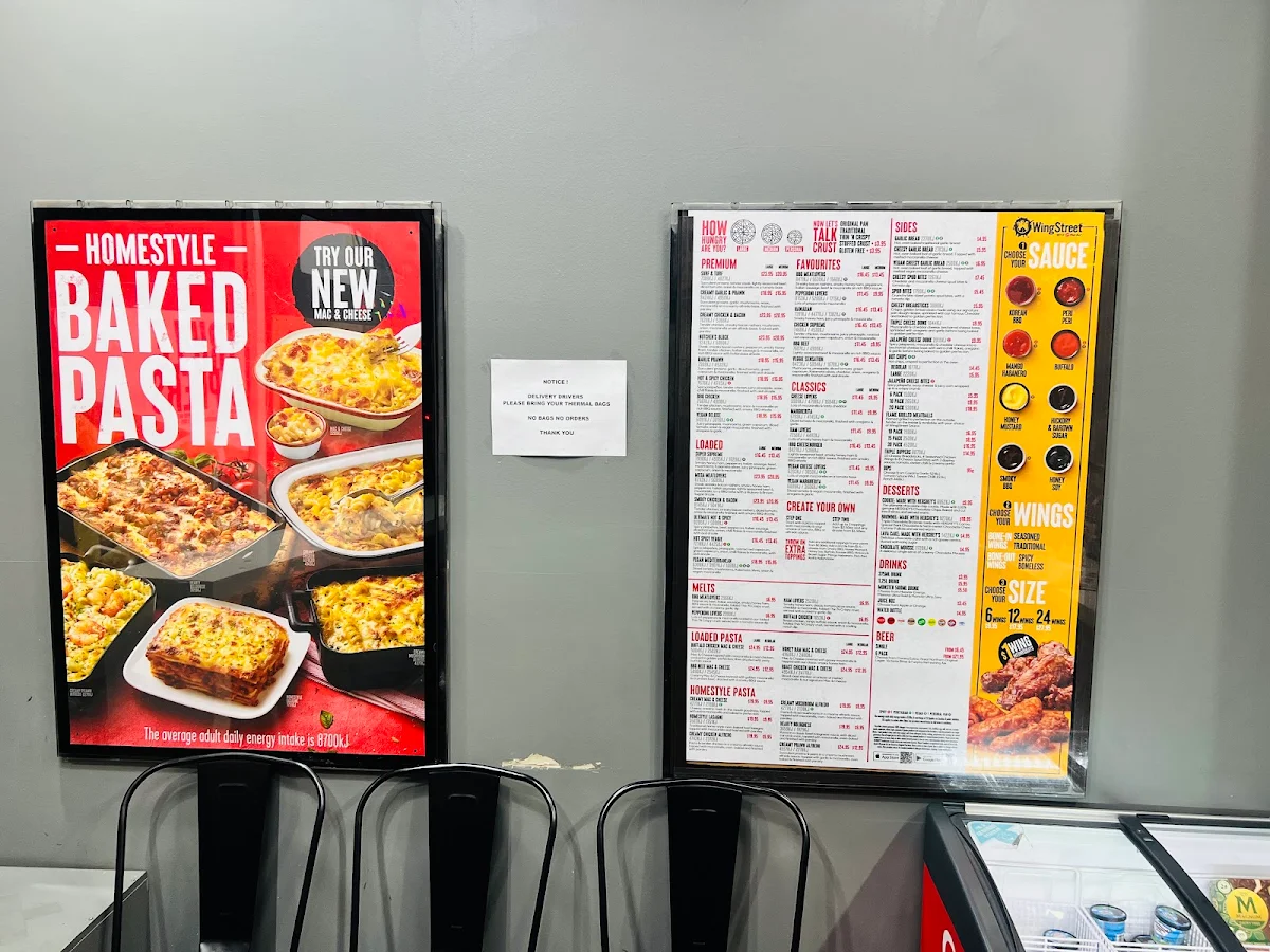 Menu, Pizza Hut Footscray