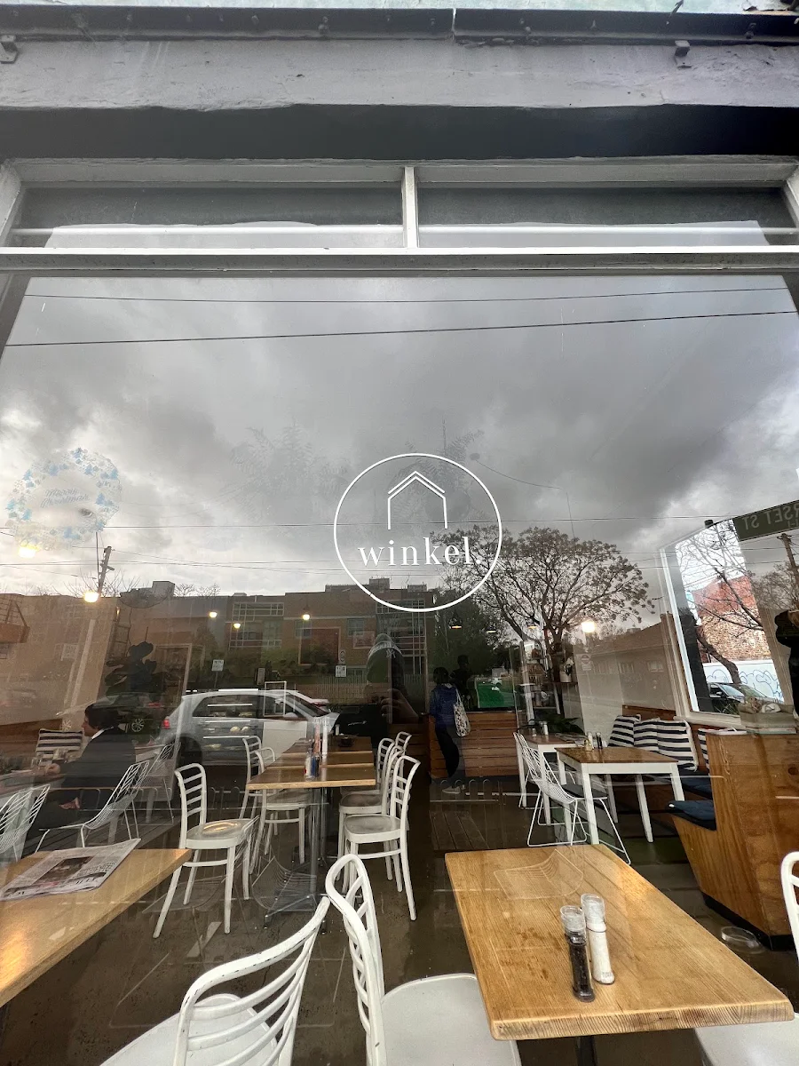 Vibe, Somerset Cafe