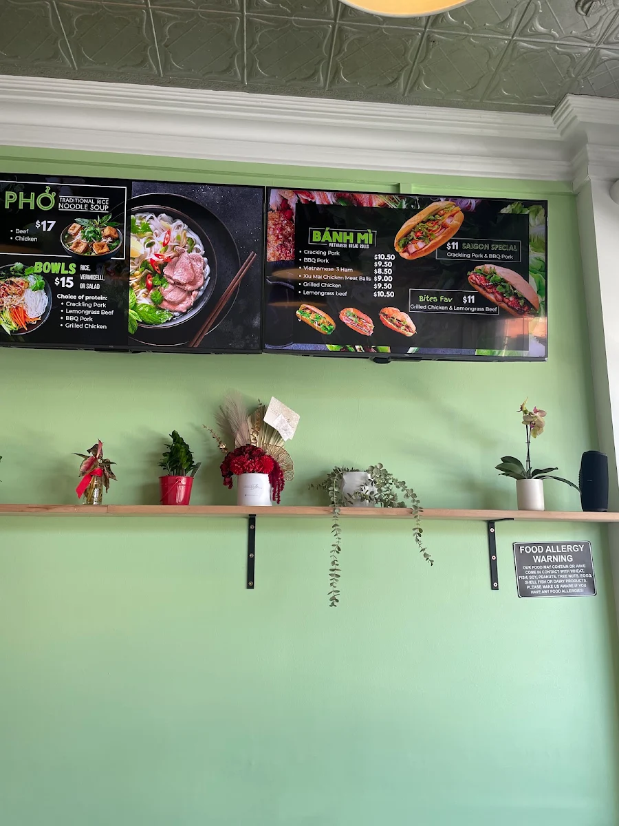 Menu, Saigon Bites