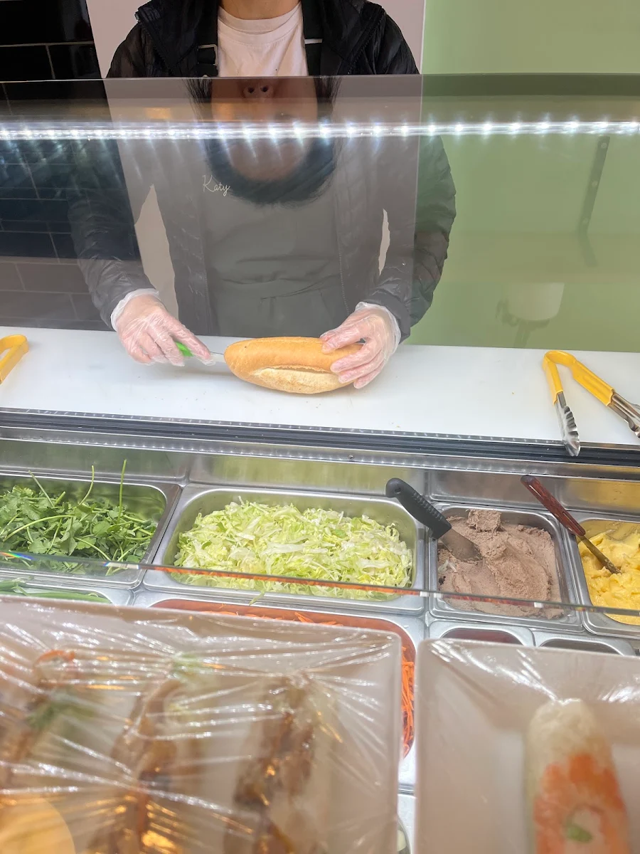 Vibe, Saigon Bites