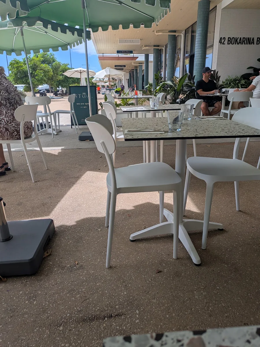 Vibe, Stoa Bokarina