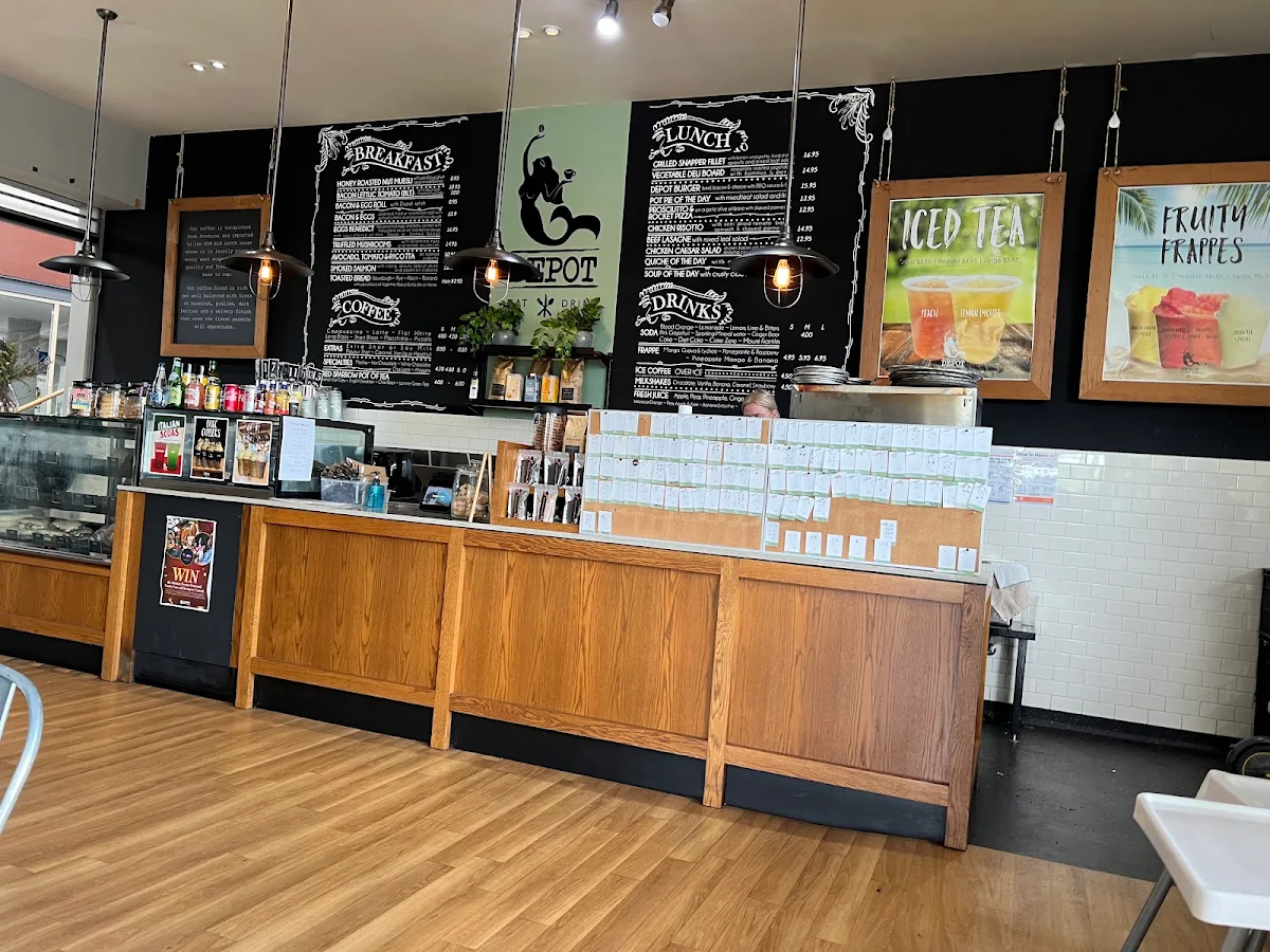 Vibe, Depot Cafe