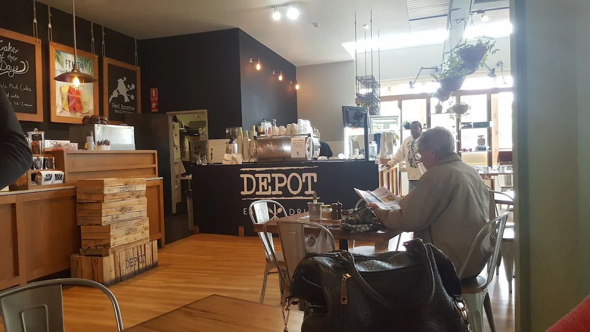 Vibe, Depot Cafe