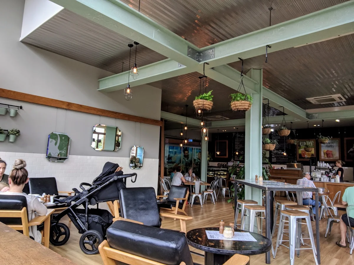 Vibe, Depot Cafe