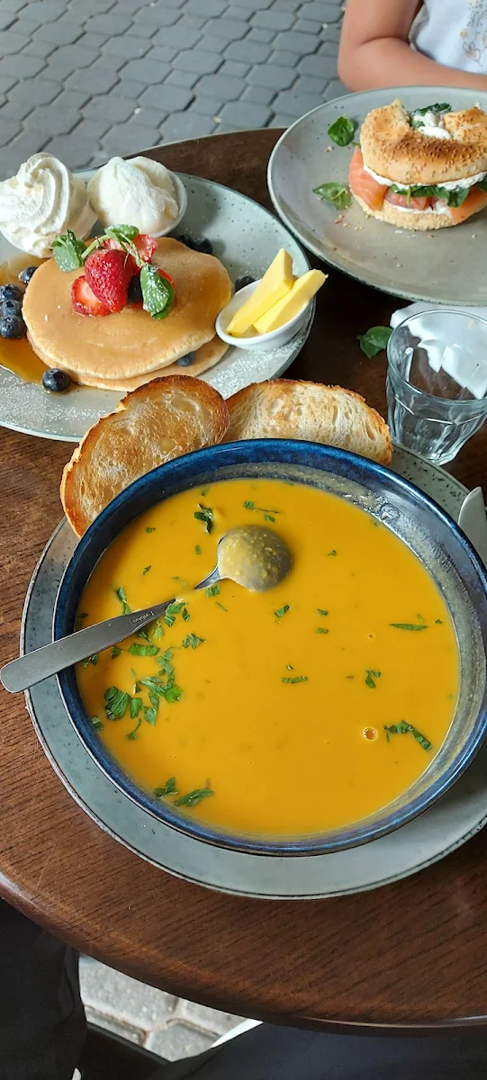 Food & drink, Grounds For Coffee