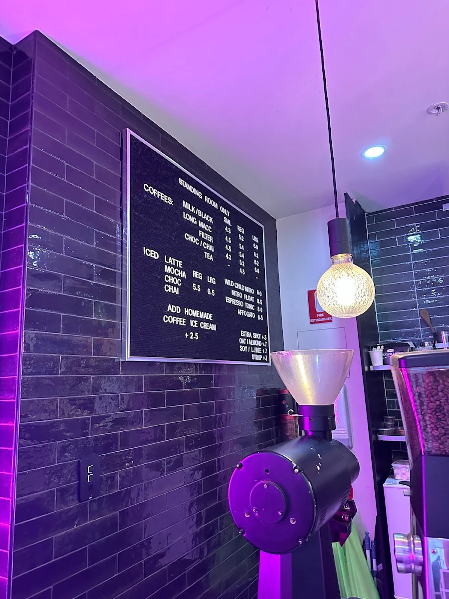 Menu, Standing Room Only